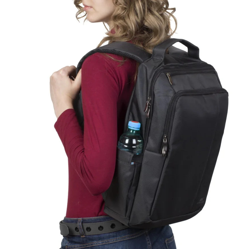 Sac à DOS noir pour ordinateurs portables 15.6" (8262 black)