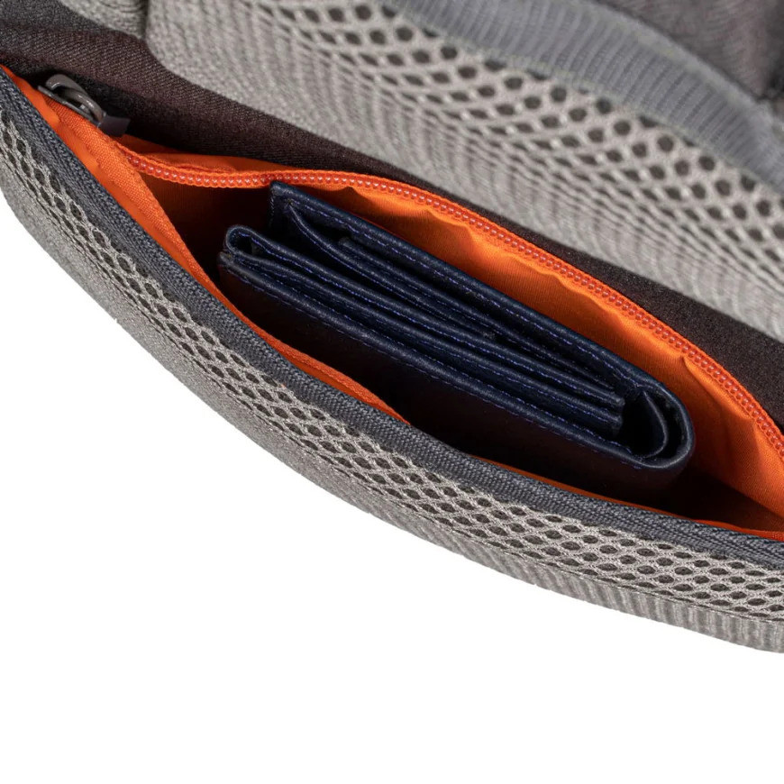 Sac à DOS Rivacase galapagos 7761 kaki pour ordinateurs portables 15.6" (7761 khaki)