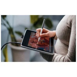 ÉCRAN INTERACTIF WACOM ONE 12 : TABLETTE GRAPHIQUE AVEC ÉCRAN 16" FULL HD (DTC121W0B)