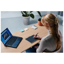 TABLETTE GRAPHIQUE À STYLET WACOM ONE PETITE - BLUETOOTH (CTC4110WLW2B)