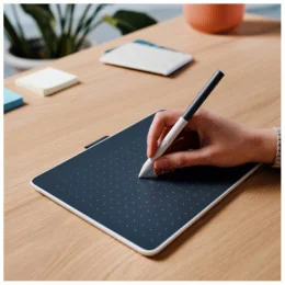 TABLETTE GRAPHIQUE À STYLET WACOM ONE PETITE - BLUETOOTH (CTC4110WLW2B)