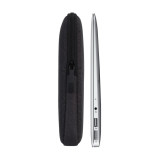 Housse Rivacase suzuka 7704 noire pour ordinateurs portables 13.3"-14" (7704 black)