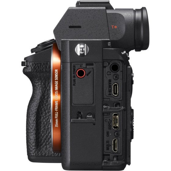 Sony Alpha 7 III (ILCE-7M3) + SONY LCS-U21 Appareil photo hybride (4548736079663)