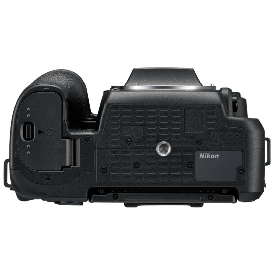 Nikon D7500 + Objectif AF-S DX Nikkor 18-140mm f/3.5-5.6G ED VR - Appareil photo reflex (18208953509)