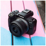 Canon EOS R50 + objectif RF-S 18-45mm F4.5-6.3 IS STM - Appareil photo hybride (5811C013AA)