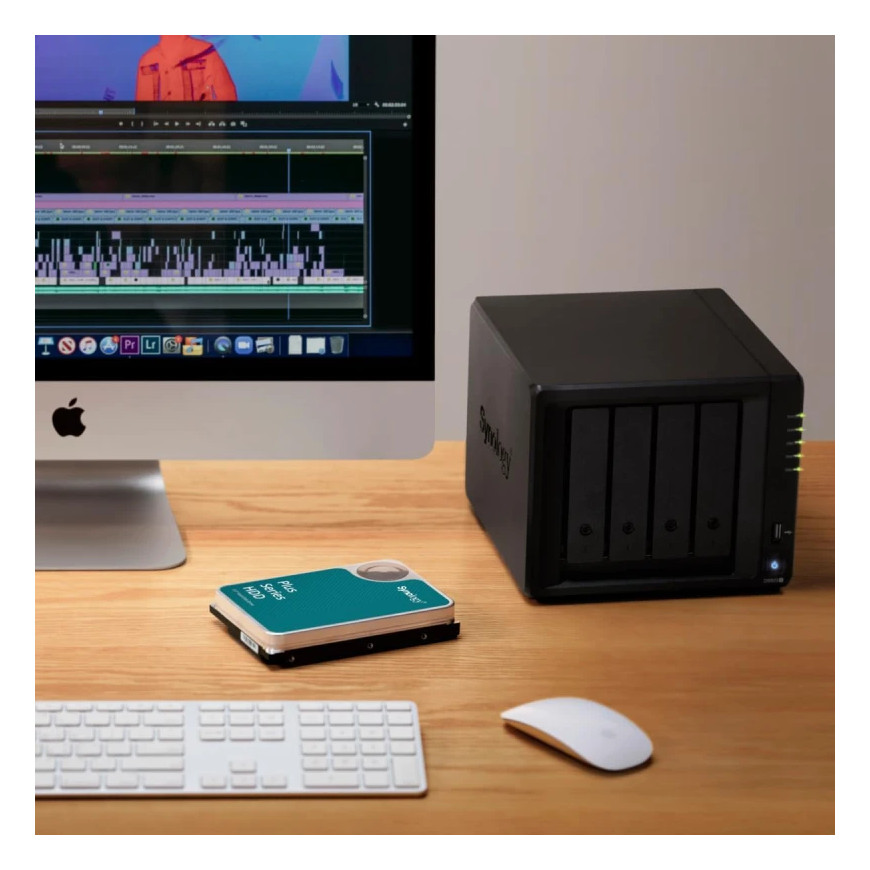 Disque dur interne Synology HAT3300 SATA 3,5" Série Plus HDD 6 To pour NAS (HAT3300-6T)