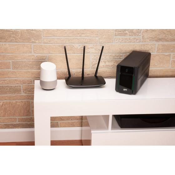 Onduleur line-interactive APC easy UPS bvx 700VA, 230V, prises IEC (BVX700LI)