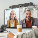 POLY Barre de visioconférence tout-en-un Studio X52 avec kit de contrôleur TC10 (8D8L1AA)