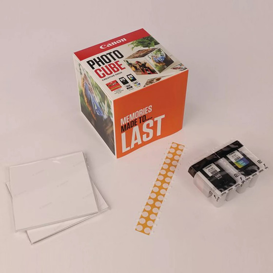Coffret Canon Photo Cube, avec cartouches d'encre PG-560 et CL-561 et papier photo glacé Extra II PP-201 13 × 13 cm (40 feuilles