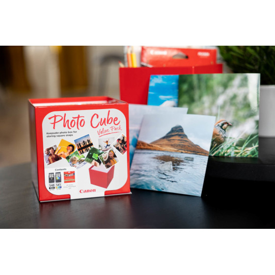 Coffret Canon Photo Cube incluant des cartouches d'encre PG-540 et CL-541 et du papier photo glacé Extra II PP-201 13 × 13 cm (4