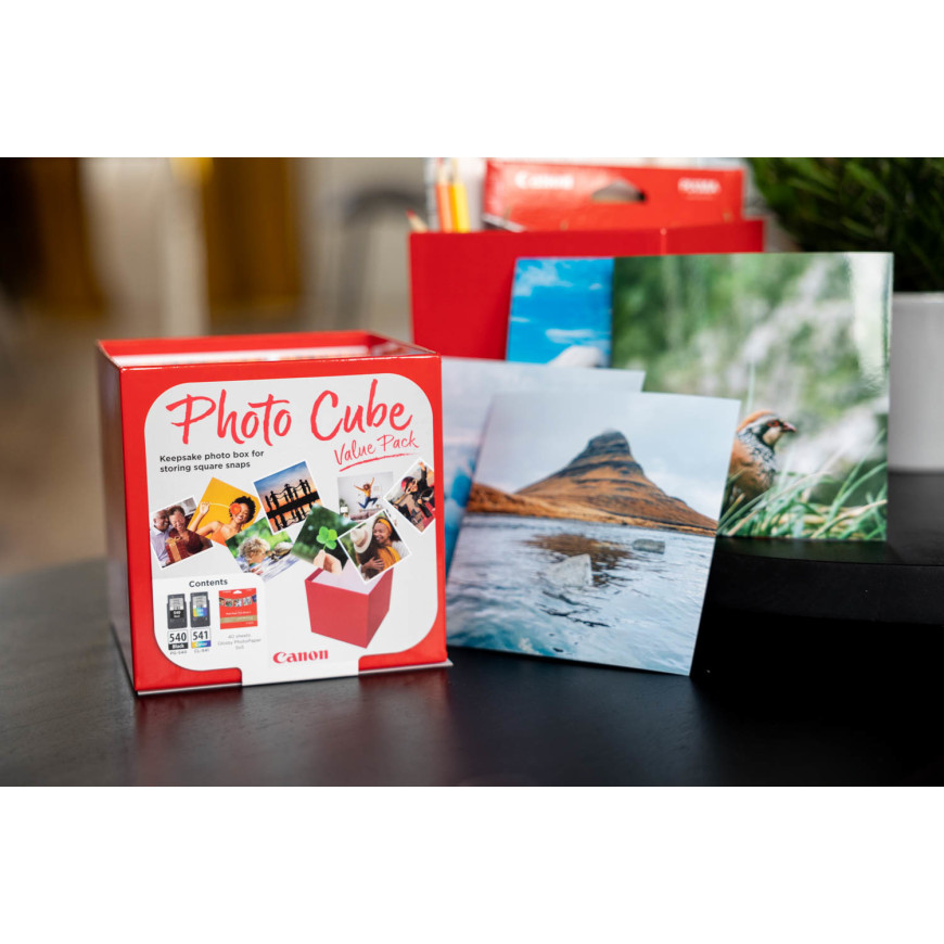 Coffret Canon Photo Cube incluant les cartouches d'encre PG-560 et CL-561 et du papier photo glacé Extra II PP-201 13 × 13 cm (4