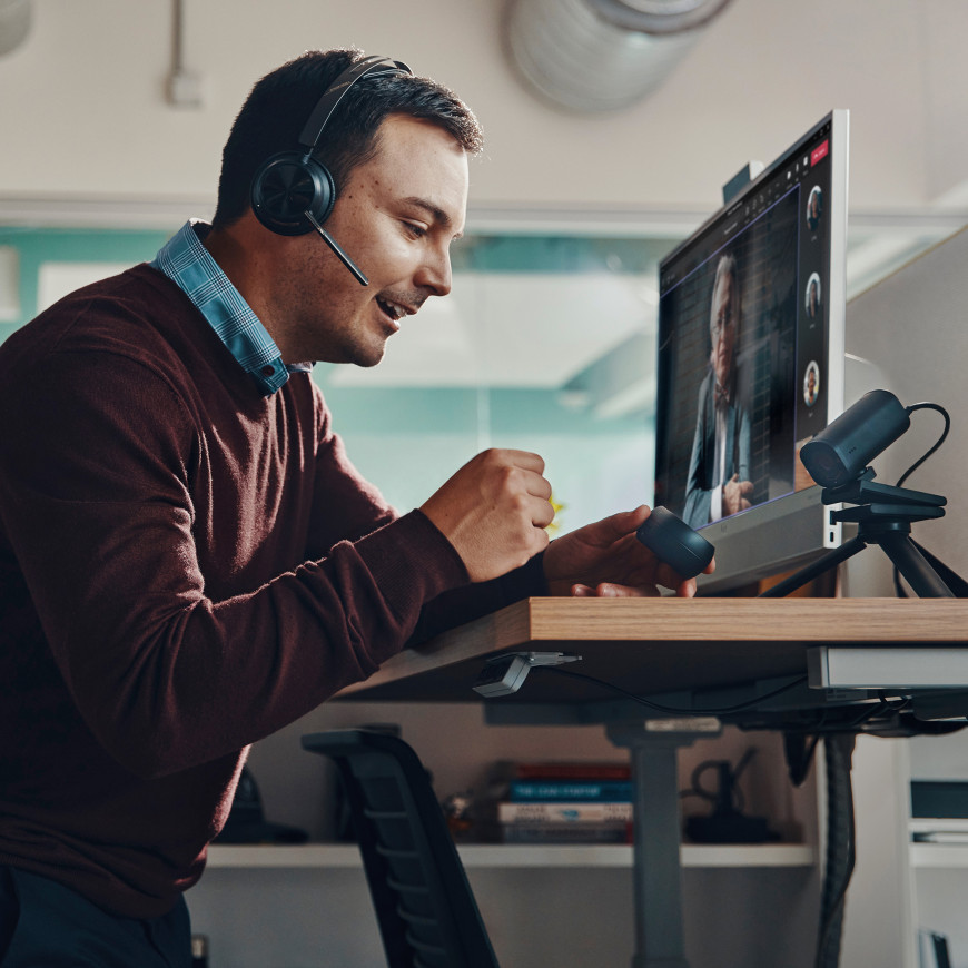 Micro-casque Poly Voyager Focus 2 USB-C-C + adaptateur USB-C/A