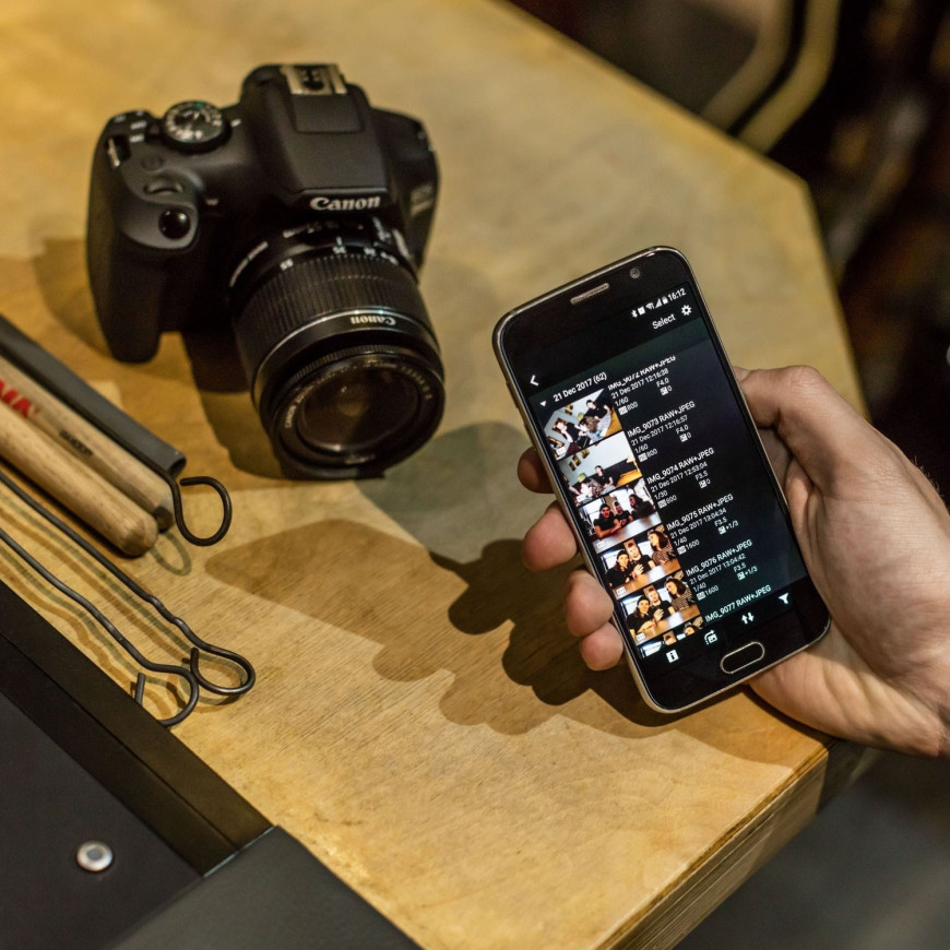 Canon EOS 2000D + Objectif EF-S 18-135mm