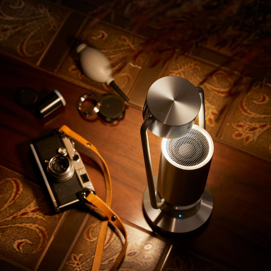 Lampe haut-parleur Canon Light & Speaker ML-A Bluetooth sans fil en aluminium, argent