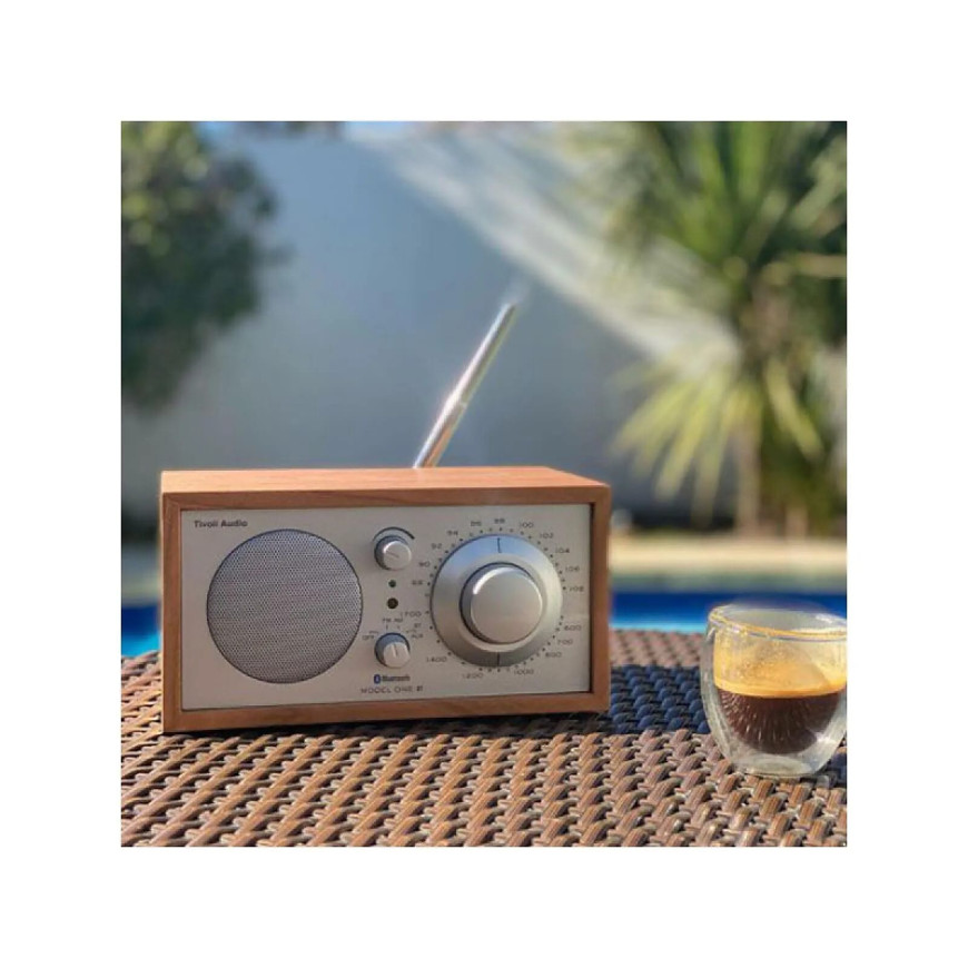 Tivoli Audio Enceinte Numérique Radio AM/FM/AUX Modèle One en Bois Marron