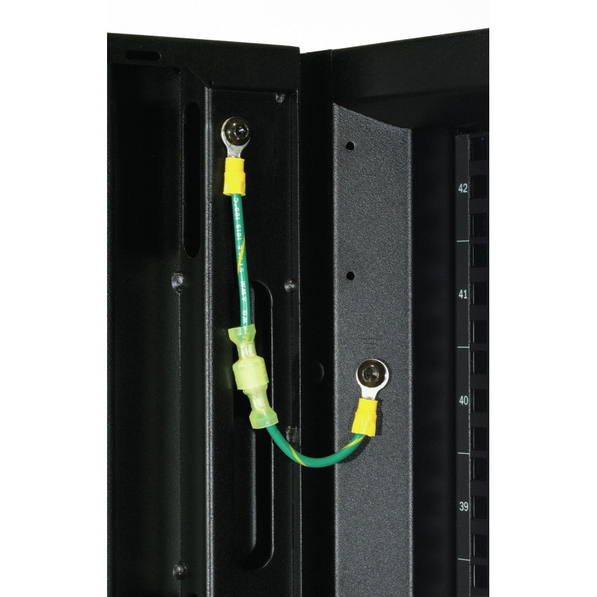 APC NetShelter SX 42U Server Rack Enclosure 600mm x 1070mm w/ Sides Black