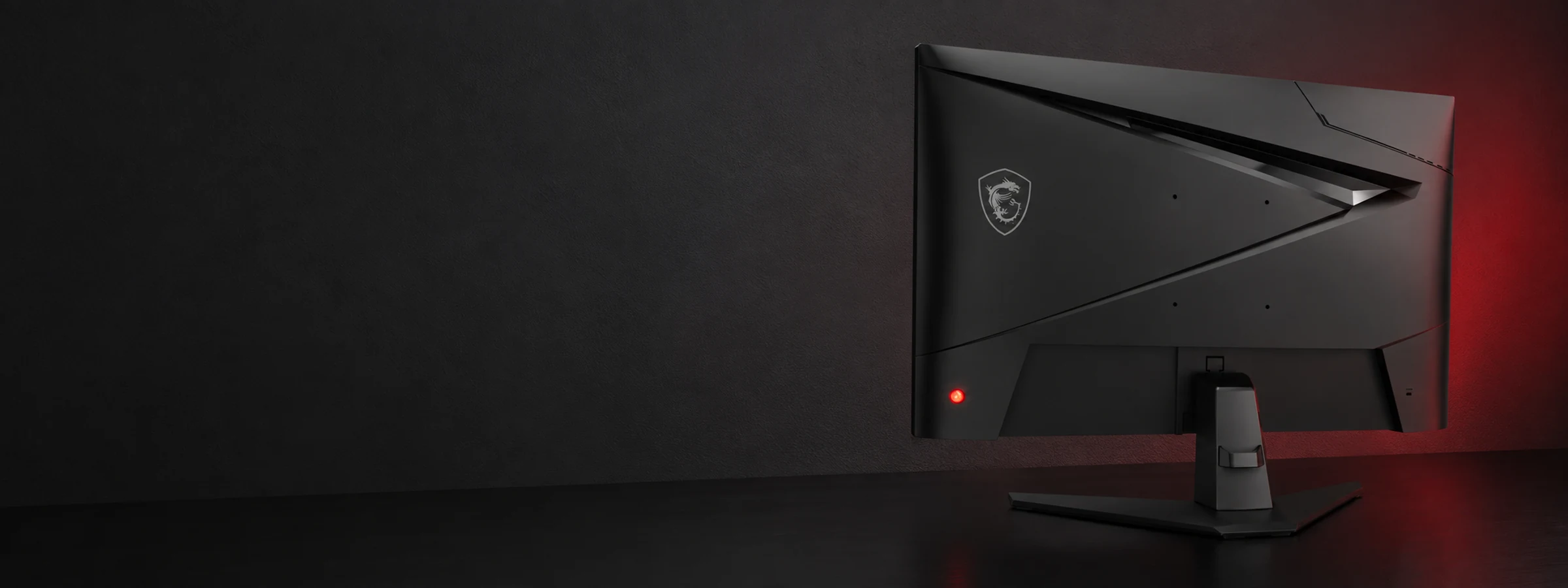 Poste de jeu équipé d'un portable et d'un écran MSI